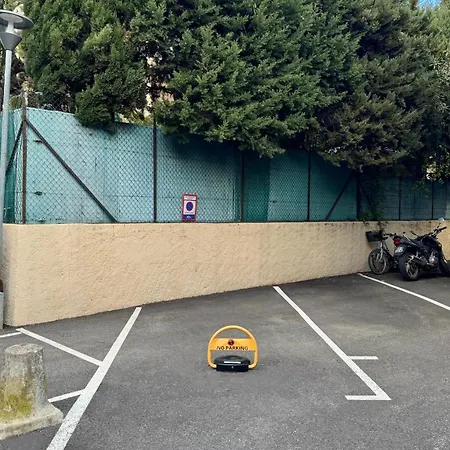شقة Climatise, Terrasse, Parking Prive, 50m De La *