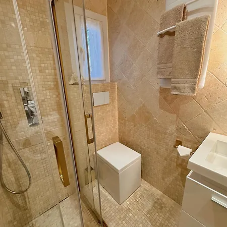 Climatise, Terrasse, Parking Prive, 50m De La شقة *