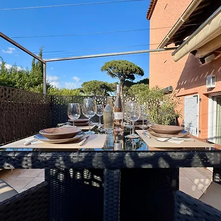 Climatise, Terrasse, Parking Prive, 50m De La * سان تروبيه