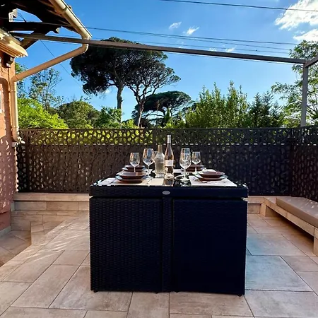 شقة Climatise, Terrasse, Parking Prive, 50m De La *