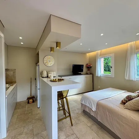 Climatise, Terrasse, Parking Prive, 50m De La سان تروبيه