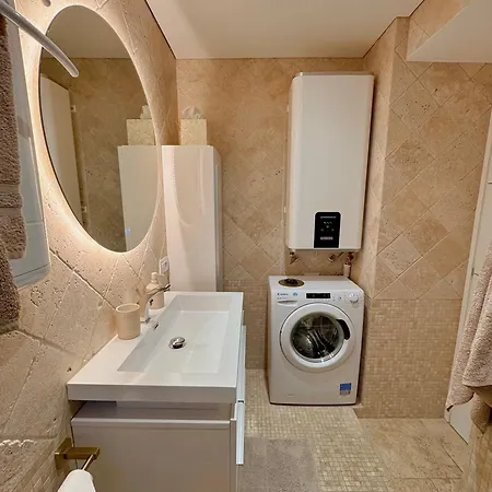 Climatise, Terrasse, Parking Prive, 50m De La * Saint-Tropez