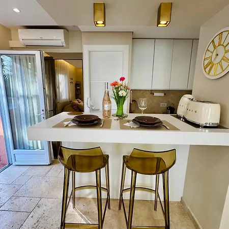 Apartment Climatise, Terrasse, Parking Prive, 50m De La *
