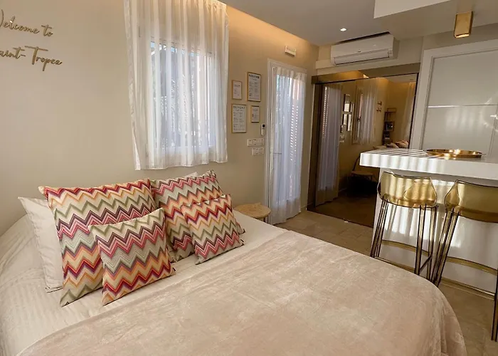 Climatise, Terrasse, Parking Prive, 50m De La Appartement *